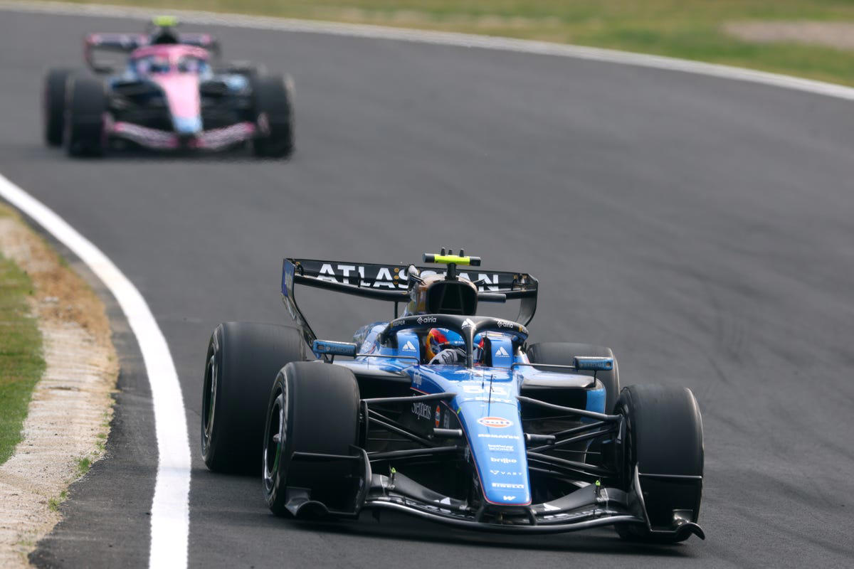 Carlos Sainz carga contra la FIA tras lo vivido con Williams F1 en el GP de Japón: "Una normativa con lagunas"