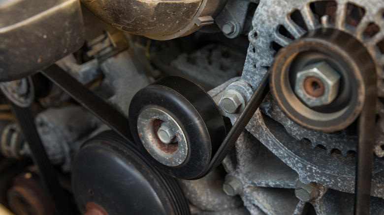 What's the difference between an idler pulley and a tensioner pulley?