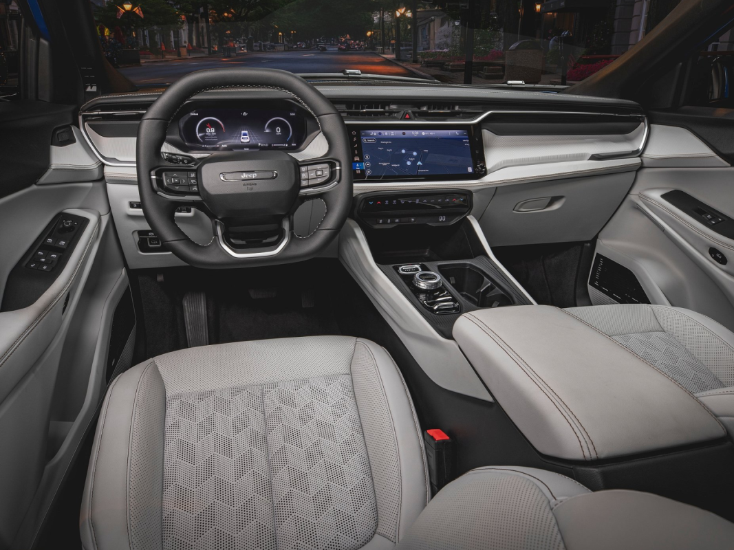New Jeep Cherokee’s electric doors could leave you stuck