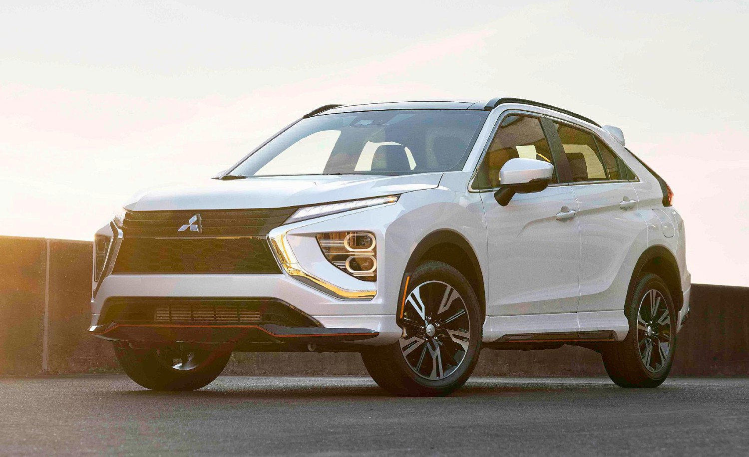 El chollo del año en coches nuevos: Mitsubishi tumba los precios con rebajas de hasta 16.000 euros