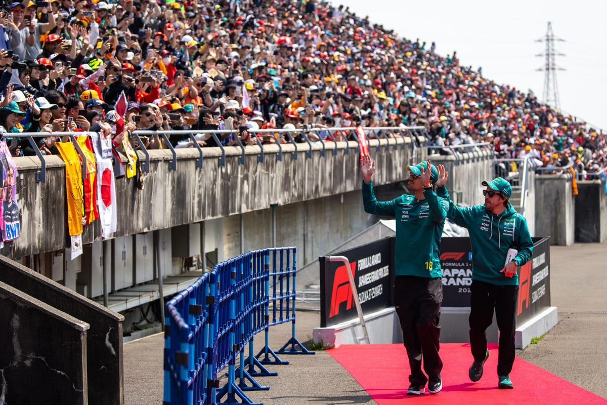 Primera 'victoria' de Fernando Alonso y Aston Martin Honda en el GP de Japón