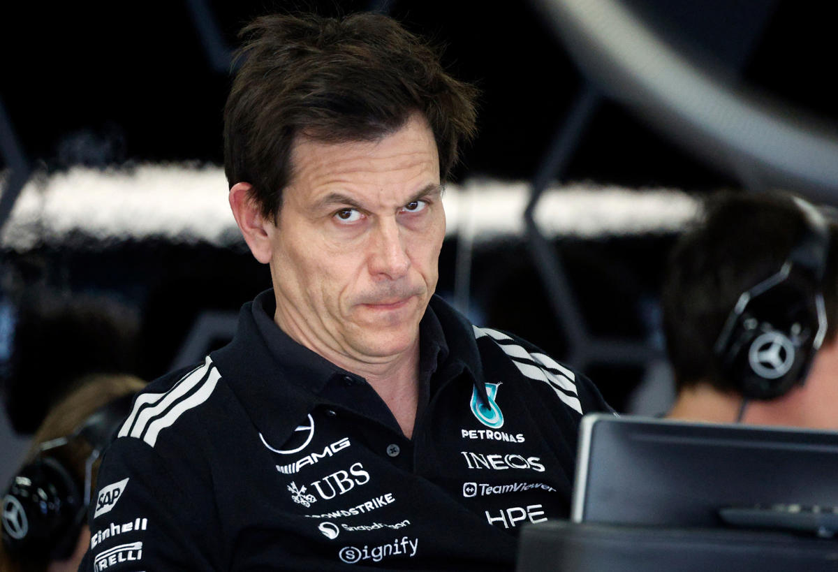 Wolff echa un cable a Honda