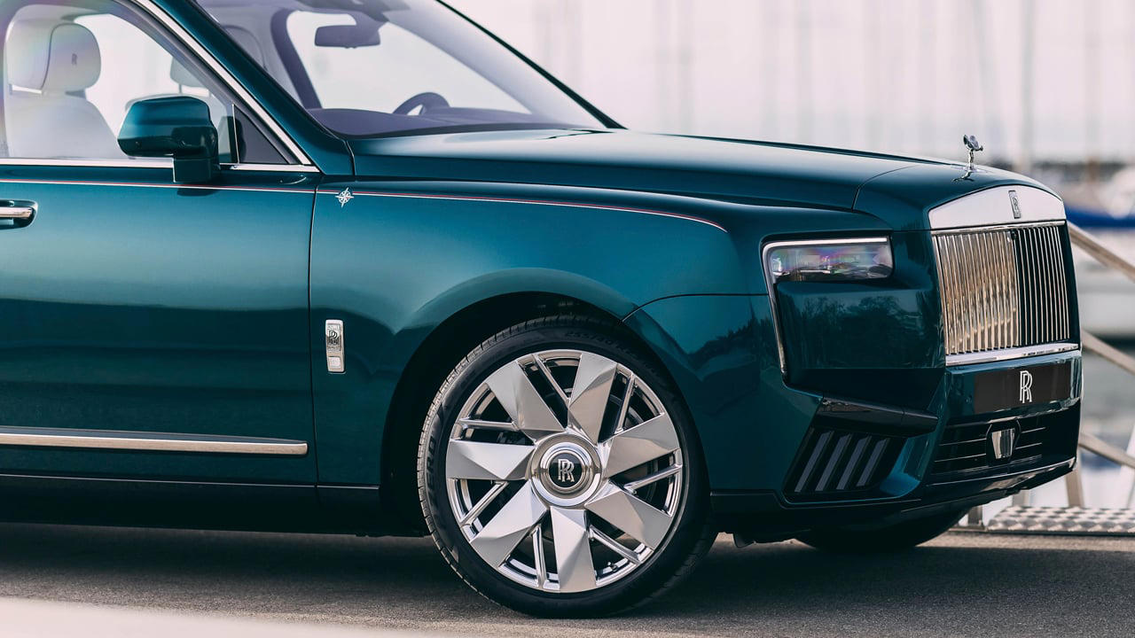 Rolls-Royce vuelve a romper límites con cuatro Cullinan únicos inspirados en los yates más exclusivos