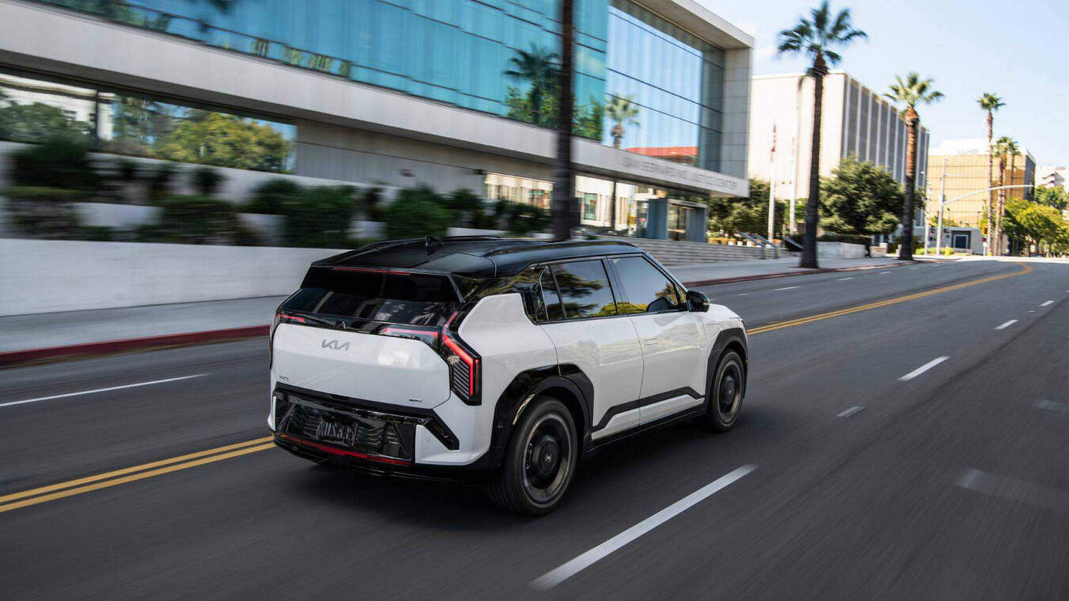 2027 Kia EV3 debuts for US at New York Auto Show