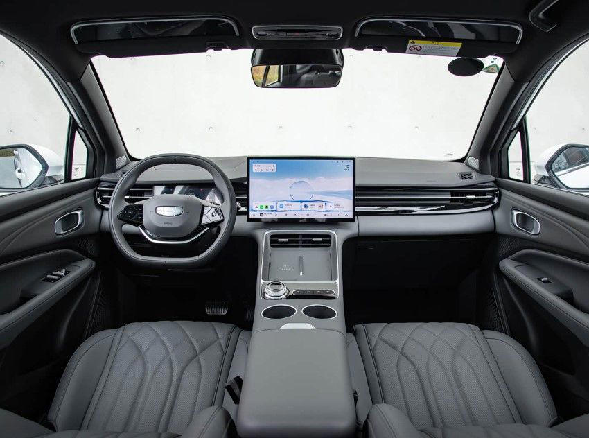 Geely lanza el eléctrico con extensor de autonomía total: 375 km de autonomía eléctrica, carga ultrarrápida y desde 15.000 euros