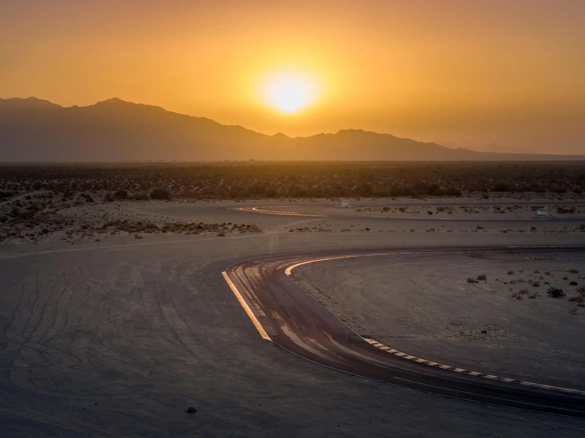 Si buscas ir al circuito, ¿porqué no compras este?
