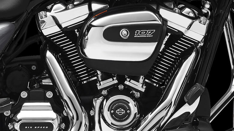 Why does Harley-Davidson's Milwaukee-Eight engine have four spark plugs?