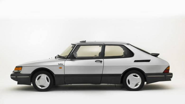 What's your favorite car from a dead brand?