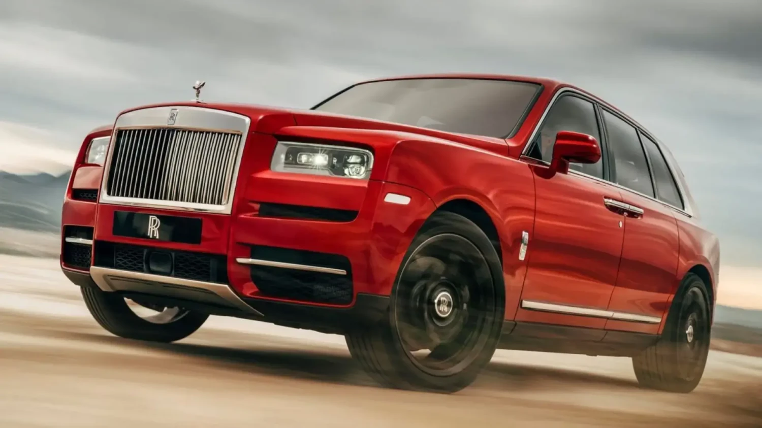 ¿Qué pensarías si tuvieras que llevar tu Rolls Royce Cullinan de cientos de miles de euros a revisión por culpa de un tornillo?