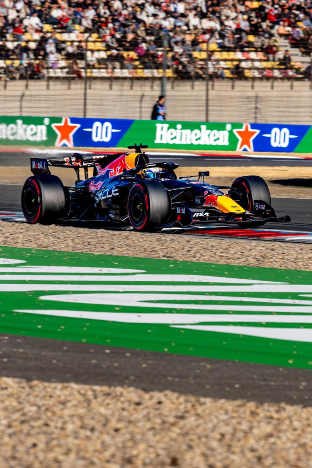 Max Verstappen frustrado con Red Bull por no estar al nivel de Mercedes, Ferrari y McLaren en 2026