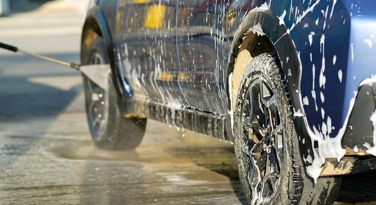 La llegada de la primavera trae deberes para los conductores: cinco tareas para poner el coche a punto