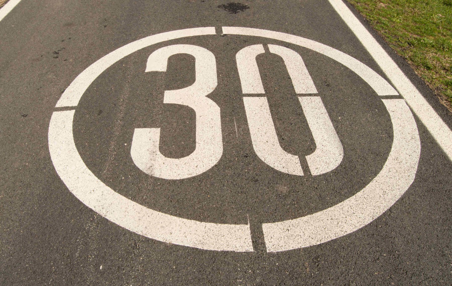 Una petición inesperada en las aceras que obliga a replantear las normas