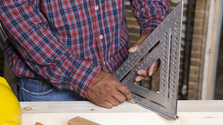 6 circular saw tips beginner DIYers need to know