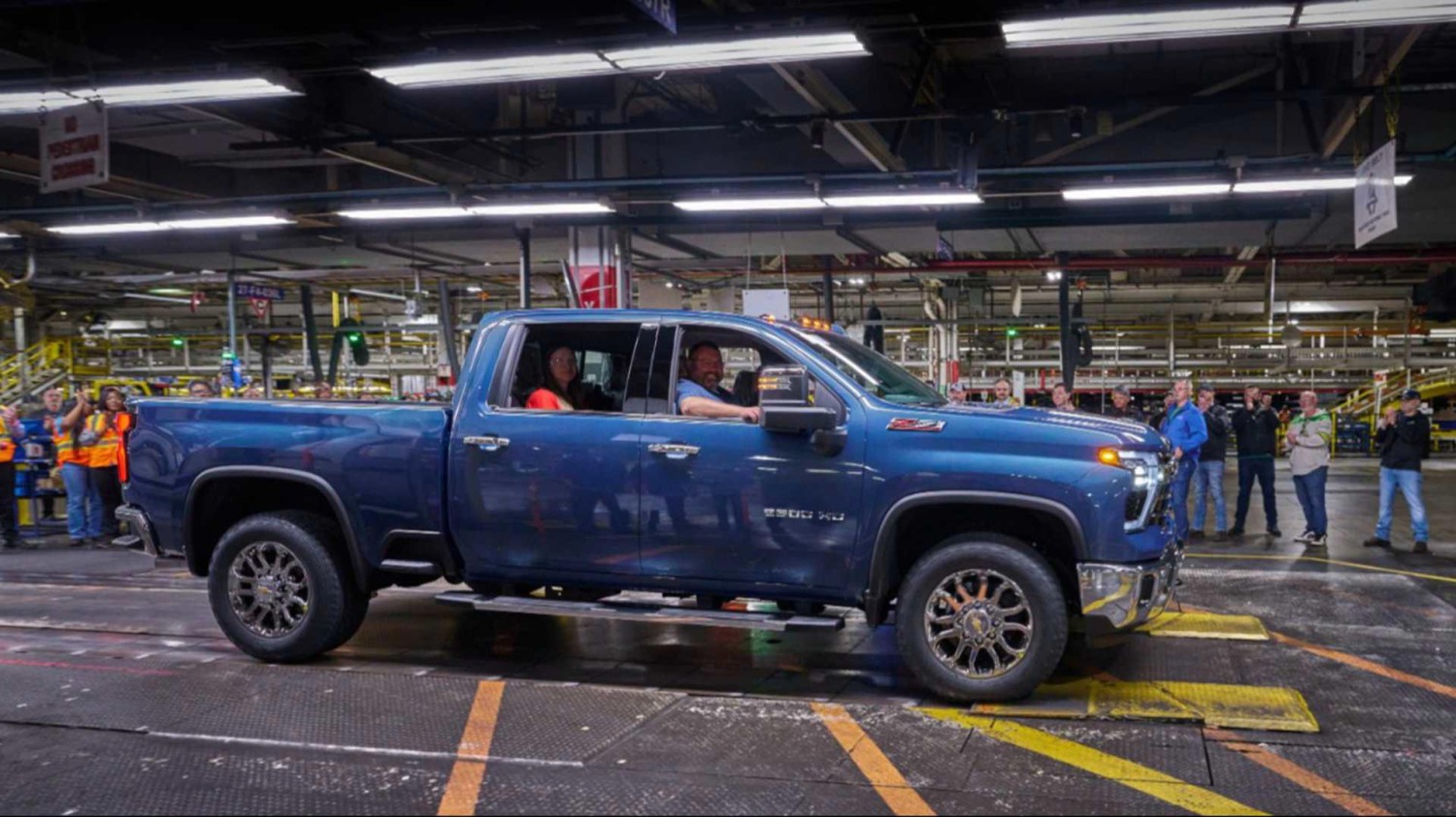 Historic GM plant builds 16 millionth vehicle, sells it to million-mile Silverado owner