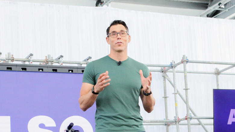 Which automotive CEO would make the best road trip companion?