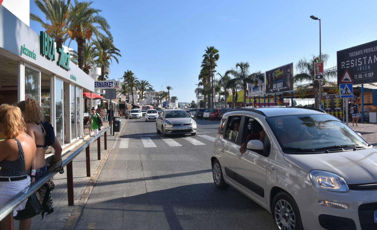 Ibiza se prepara para un verano diferente: lo que tienes que saber sobre los coches en la isla