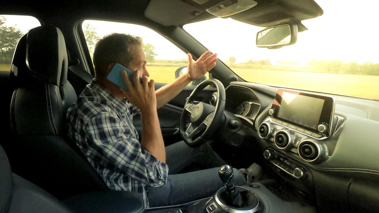 Driver says his car’s lane assist keeps pulling the steering wheel on empty roads