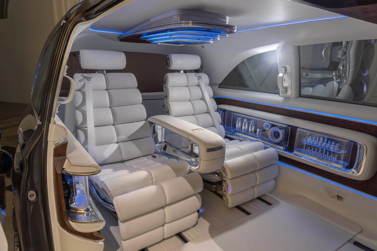 Confirmado: el monovolumen vuelve como artículo de lujo y Mercedes-Maybach ya prepara el suyo