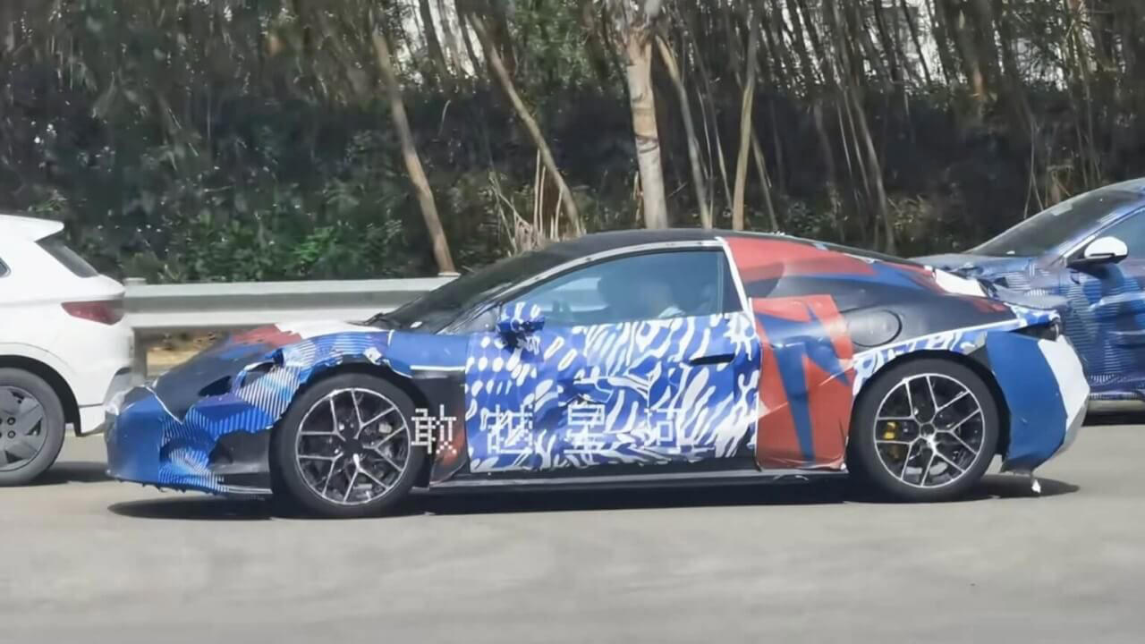 BYD contrata a James Bond para anunciar su anti-Porsche 911, el Denza Z