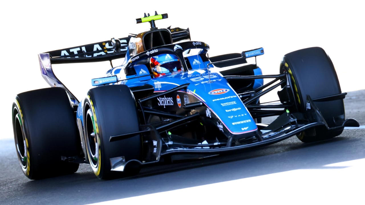 Sainz no se deja llevar por la aparente mejoría de Williams: "En cuanto repostamos..."