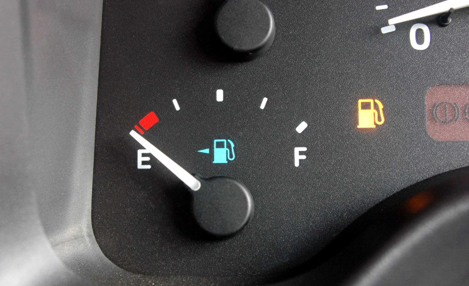¿Cómo utilizar la IA para ahorrar combustible en plena subida de precios?
