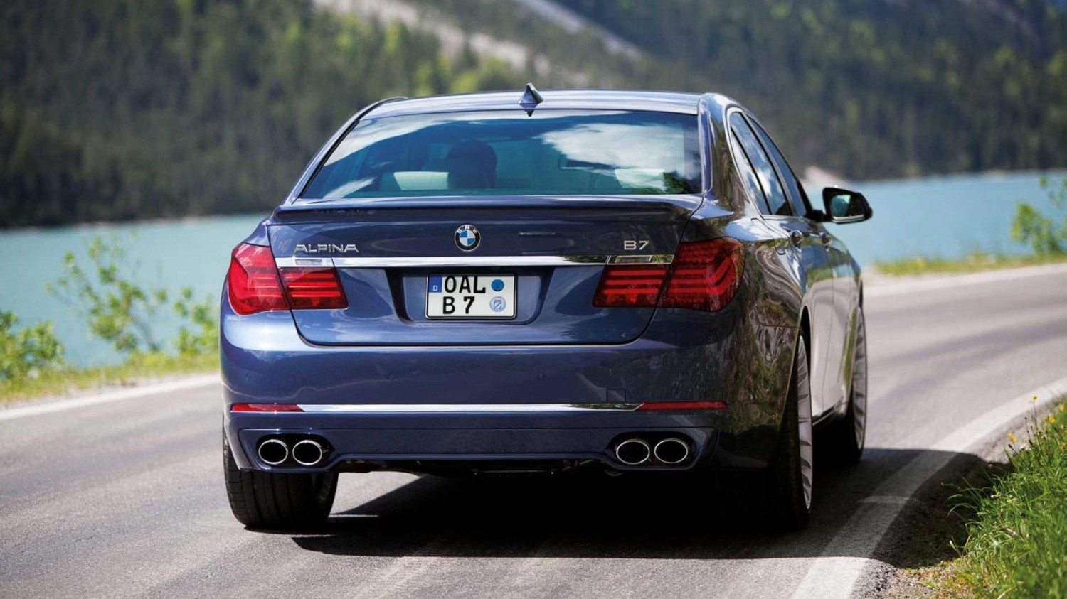 BMW brings Alpina’s quad exhaust design into the new era