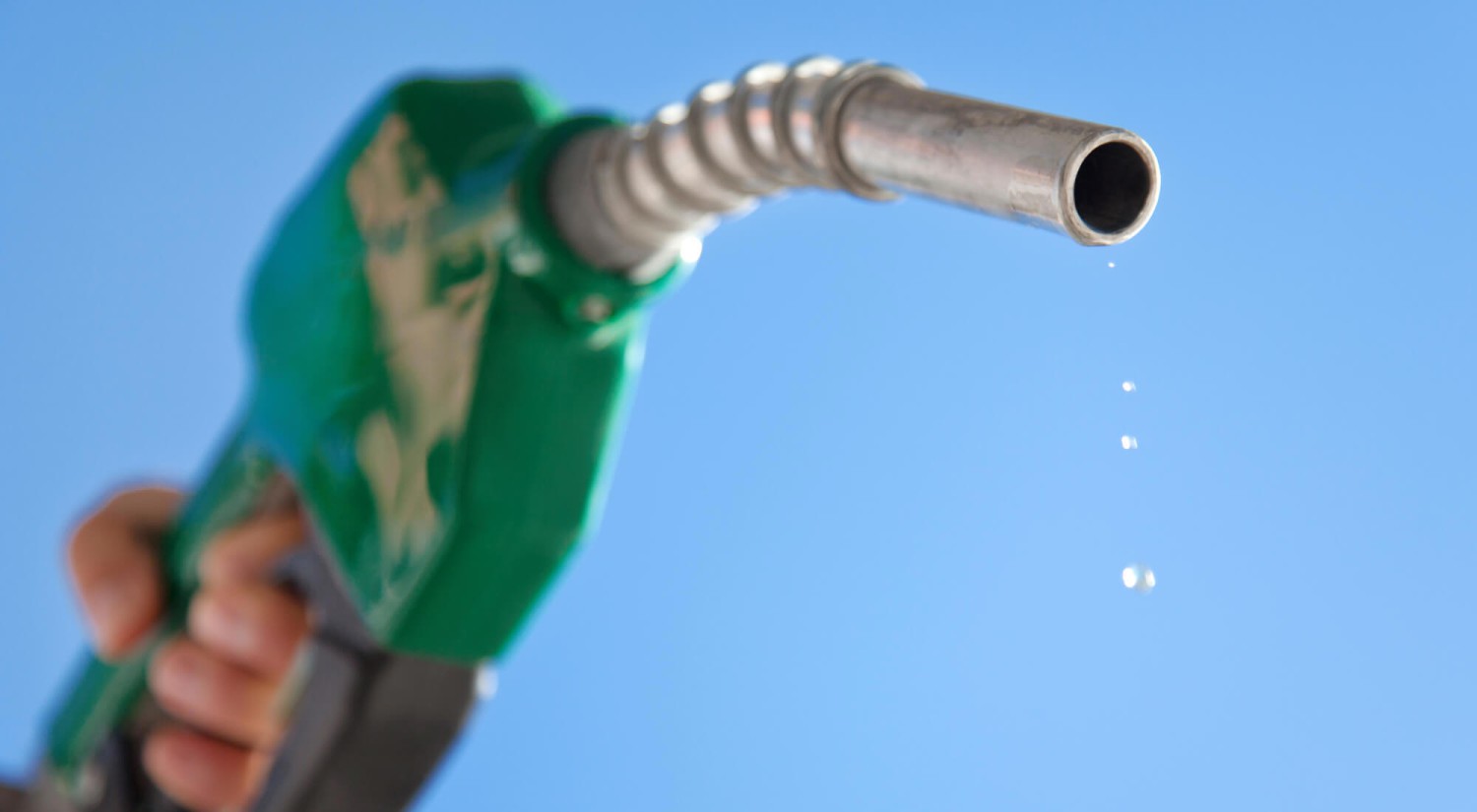 ¿Puede la gasolina caducar en tu depósito? Esto es lo que pasa tras semanas o meses