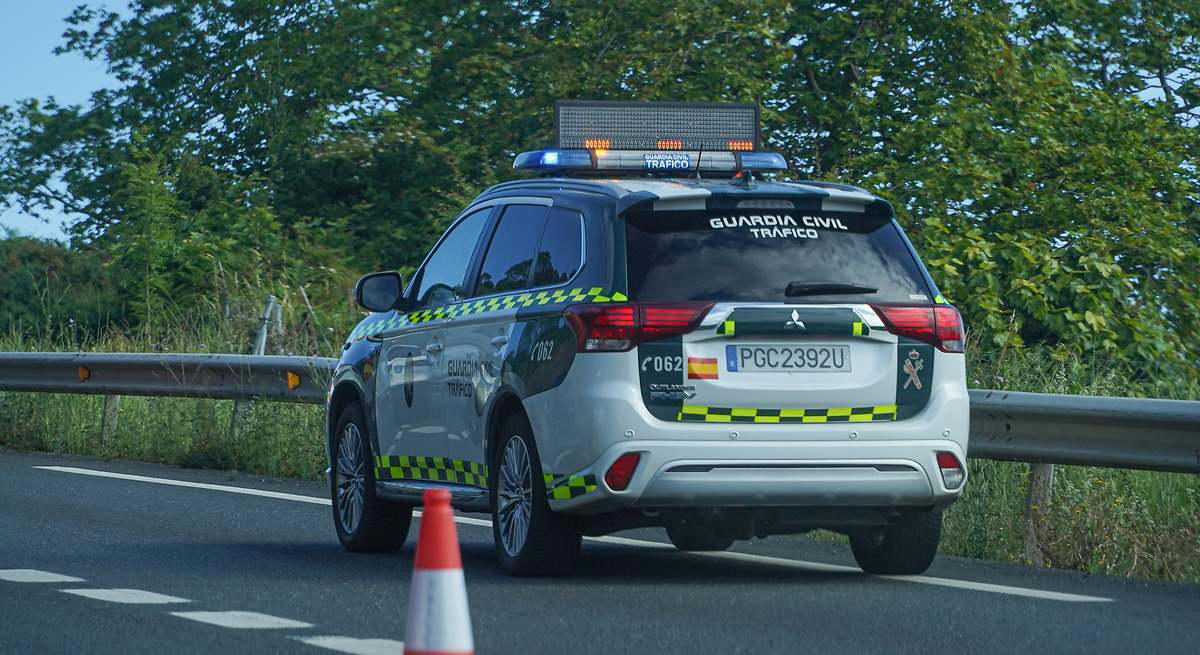 Multas de 1.000 euros y retirada de 6 puntos a los conductores tras las infracciones detectadas en 2025: la DGT extrema la vigilancia