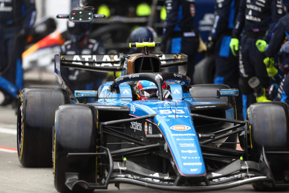 Sainz sostiene a Williams