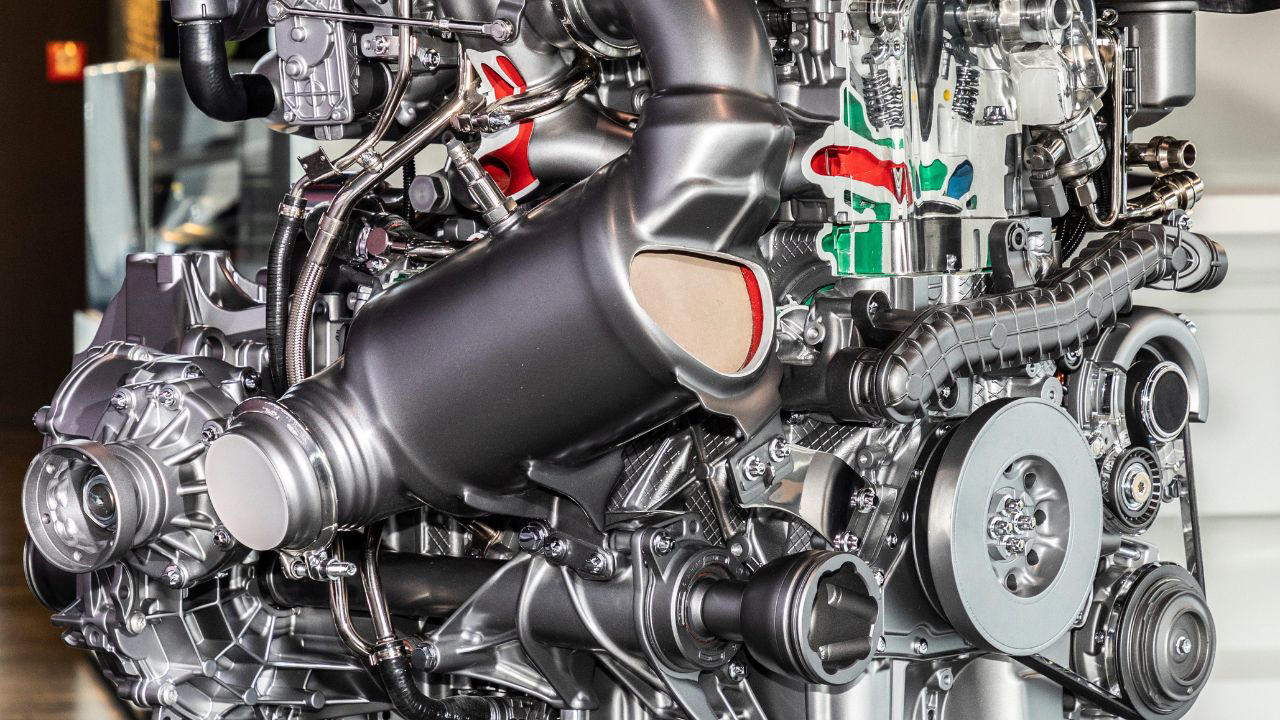 Mechanics say ignoring low oil pressure warnings is destroying modern engines