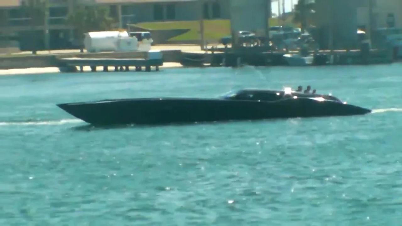 A 2,700-HP Corvette-inspired boat allegedly outruns authorities in high-speed water chase