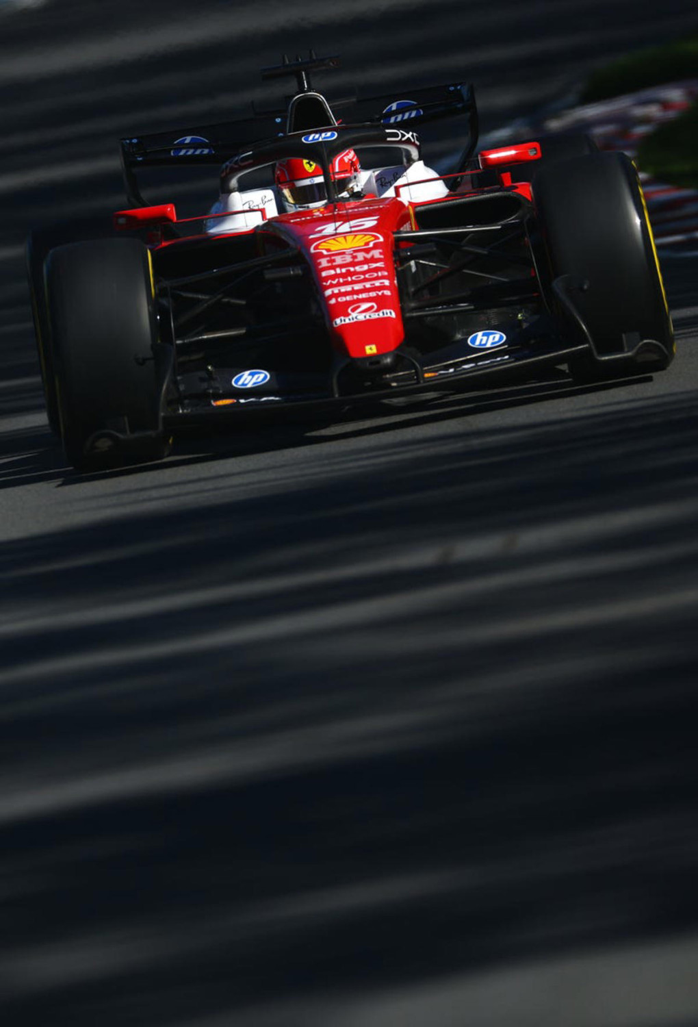 Ferrari, Charles Leclerc ante su fin de semana más complicado con Ferrari: “Voy a ver lo que ha hecho Lewis”