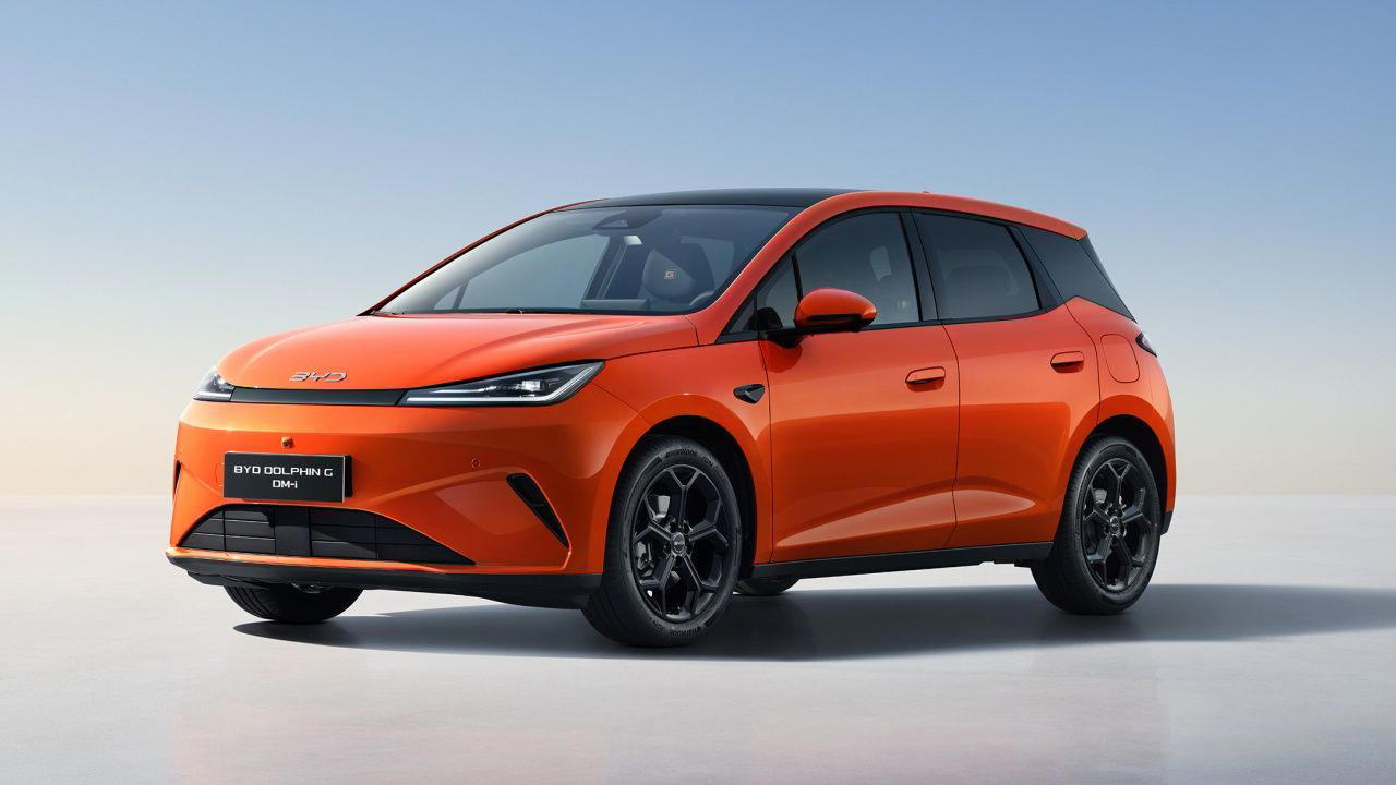 BYD presenta el Dolphin G, el híbrido enchufable más barato del mercado reta a los Renault Clio y Toyota Yaris