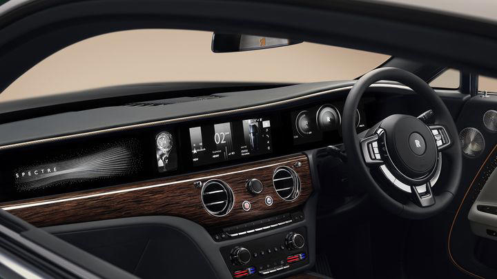 El Rolls-Royce Spectre se actualiza con más potencia y autonomía tras un inesperado frenazo en la demanda