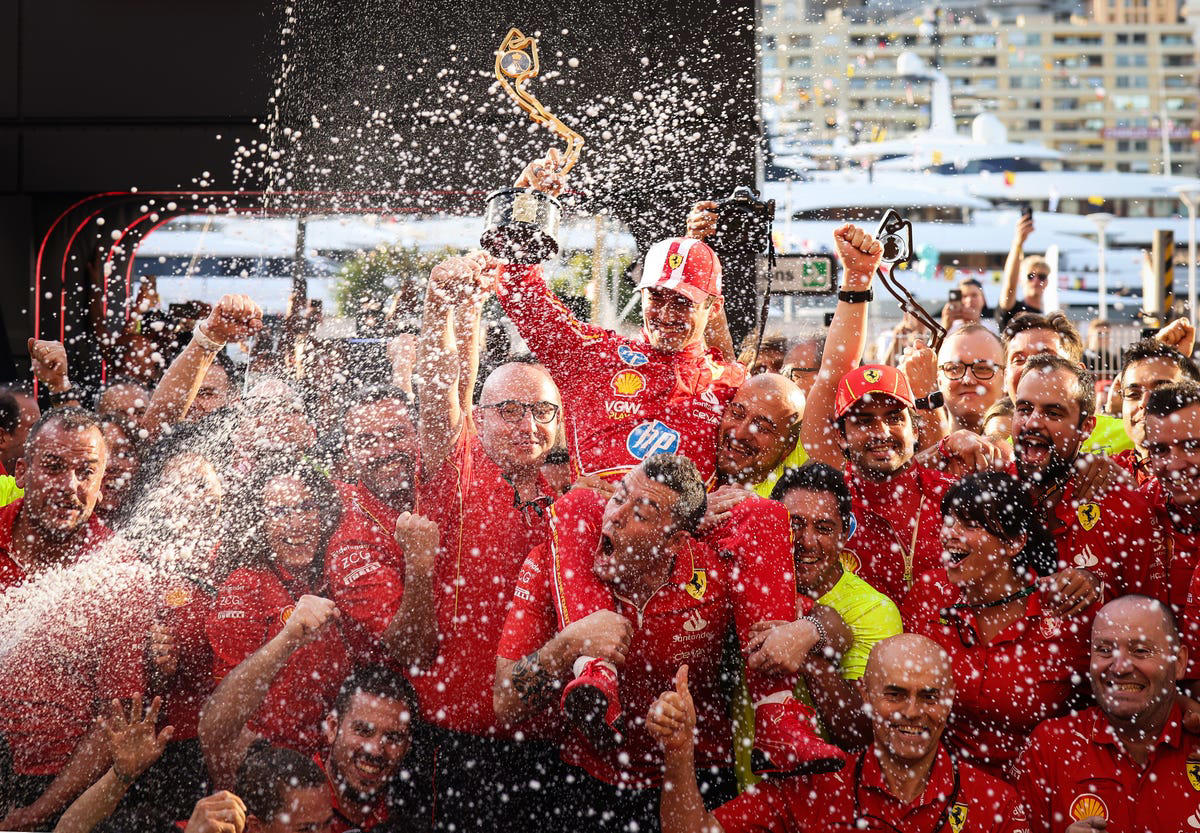 Ferrari señala a Charles Leclerc como favorito en Mónaco gracias al arma secreta del SF-26