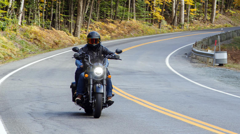 How far can a motorcycle lean? Speed is an important factor