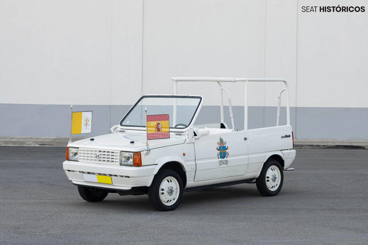 SEAT, El Seat Panda de Juan Pablo II, un papamóvil diseñado y fabricado en 15 días en 1982