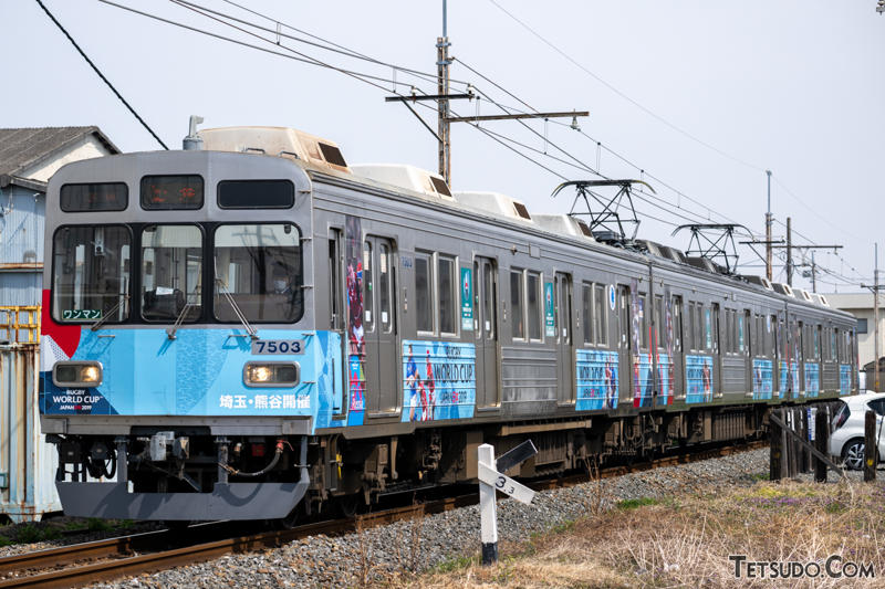 どうして銀色の電車には「デコボコ」が設けられるのか? あえての装備「コルゲート」と「ビード」とは