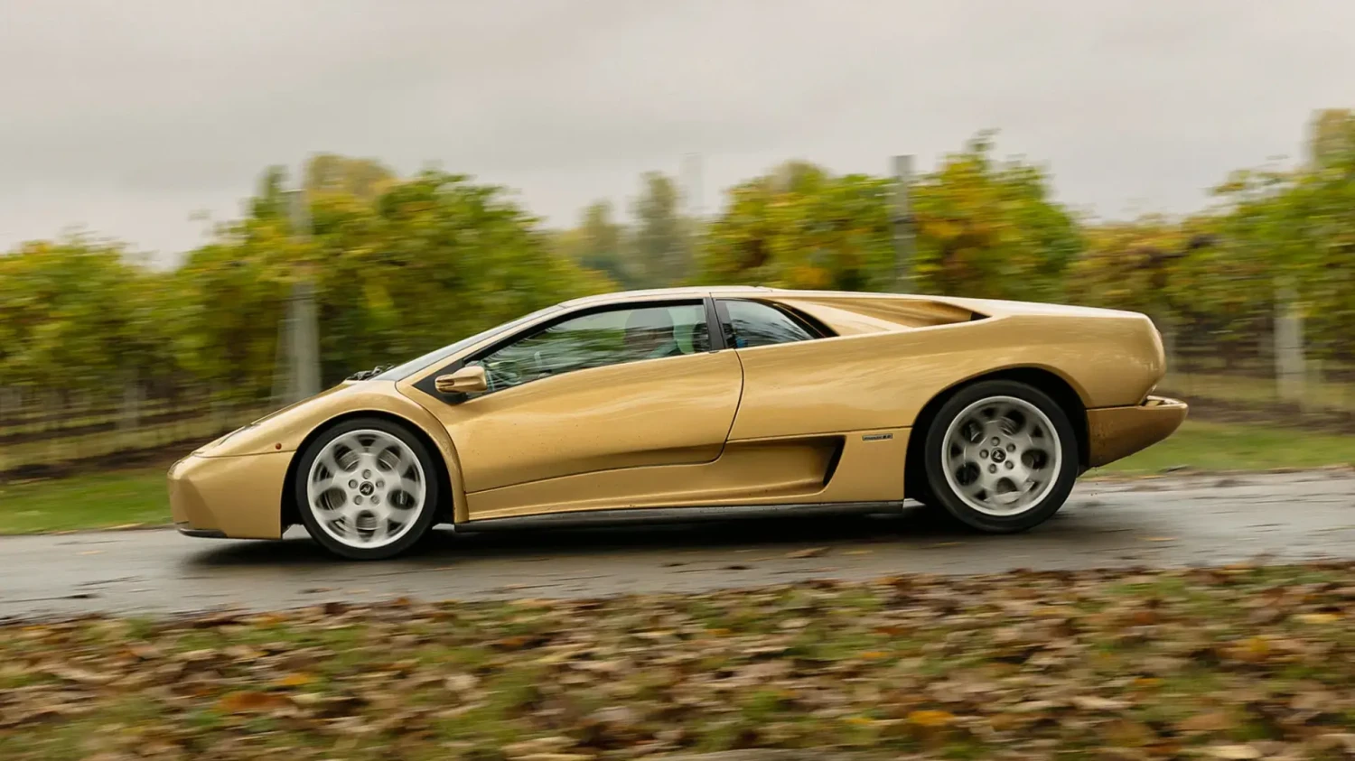 Pruebo el Lamborghini Diablo 6.0 SE: casi tres décadas después, sigue siendo un superdeportivo sencillamente brutal