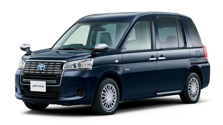 Why did Japanese cars have mirrors on the hood?