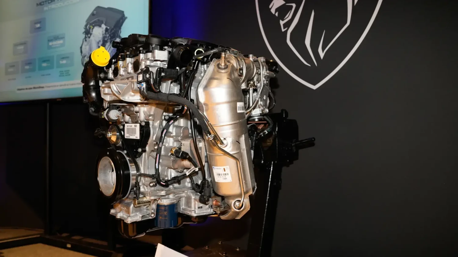 Stellantis tiene la solución para olvidar los motores PureTech: los gasolina turbo 100