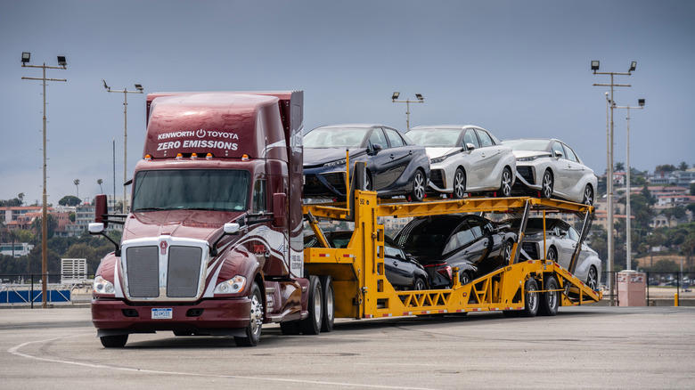 Does Toyota make commercial and heavy duty trucks?