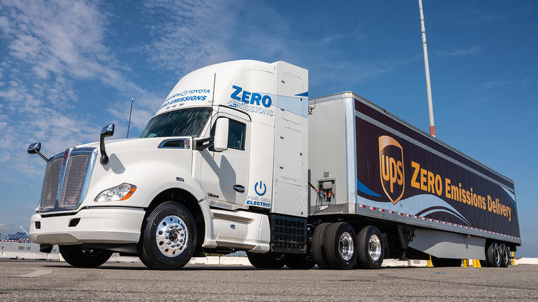 Does Toyota make commercial and heavy duty trucks?