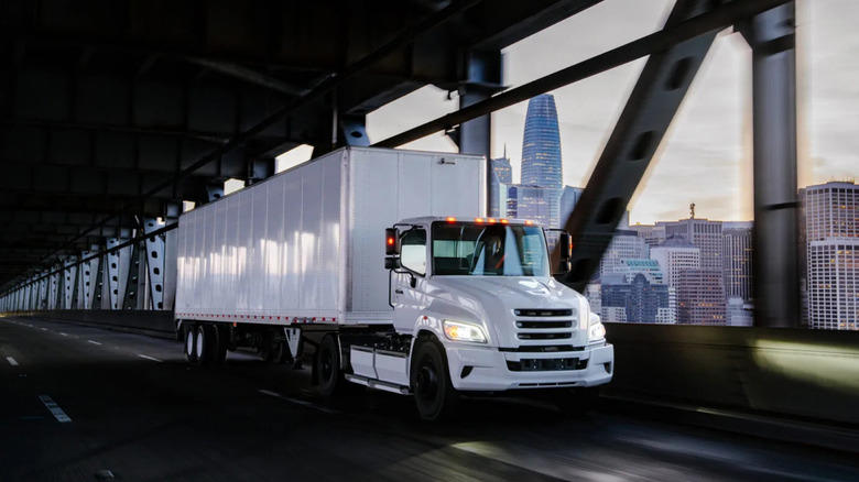 Does Toyota make commercial and heavy duty trucks?