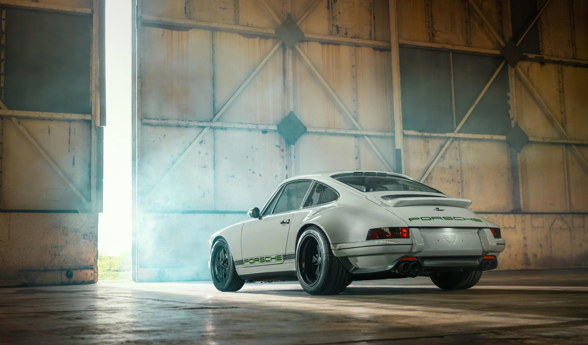 Este Porsche 911 restomod de Theon Design mezcla alma clásica y prestaciones casi de GT3