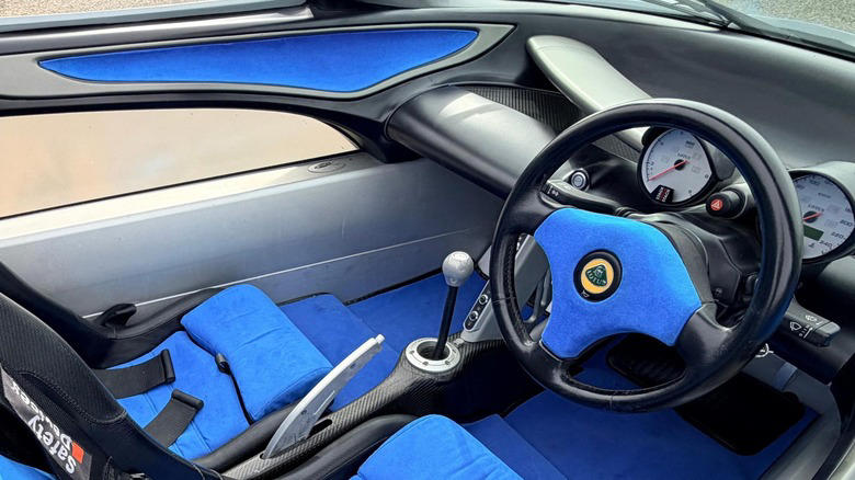 The 340R was the smart Crossblade of Lotus Elises, and you could own 1 of only 340 ever built
