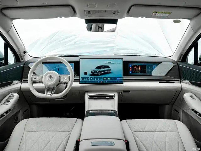 BYD pone fecha a su mayor bestia hasta la fecha: 7 plazas, carga ultrarrápida y 0 a 100 km/h en 3,9 segundos