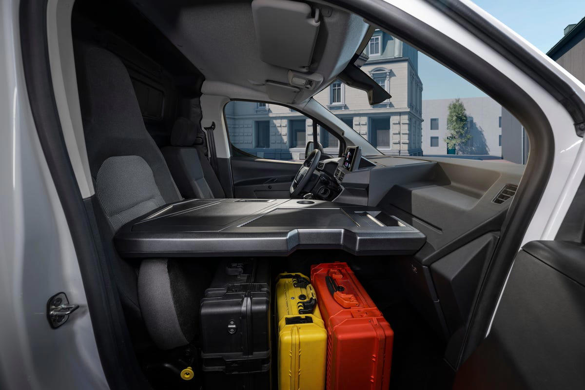 Stellantis estrena las furgonetas más modulares de Citroën, Fiat, Opel y Peugeot y son made in Spain