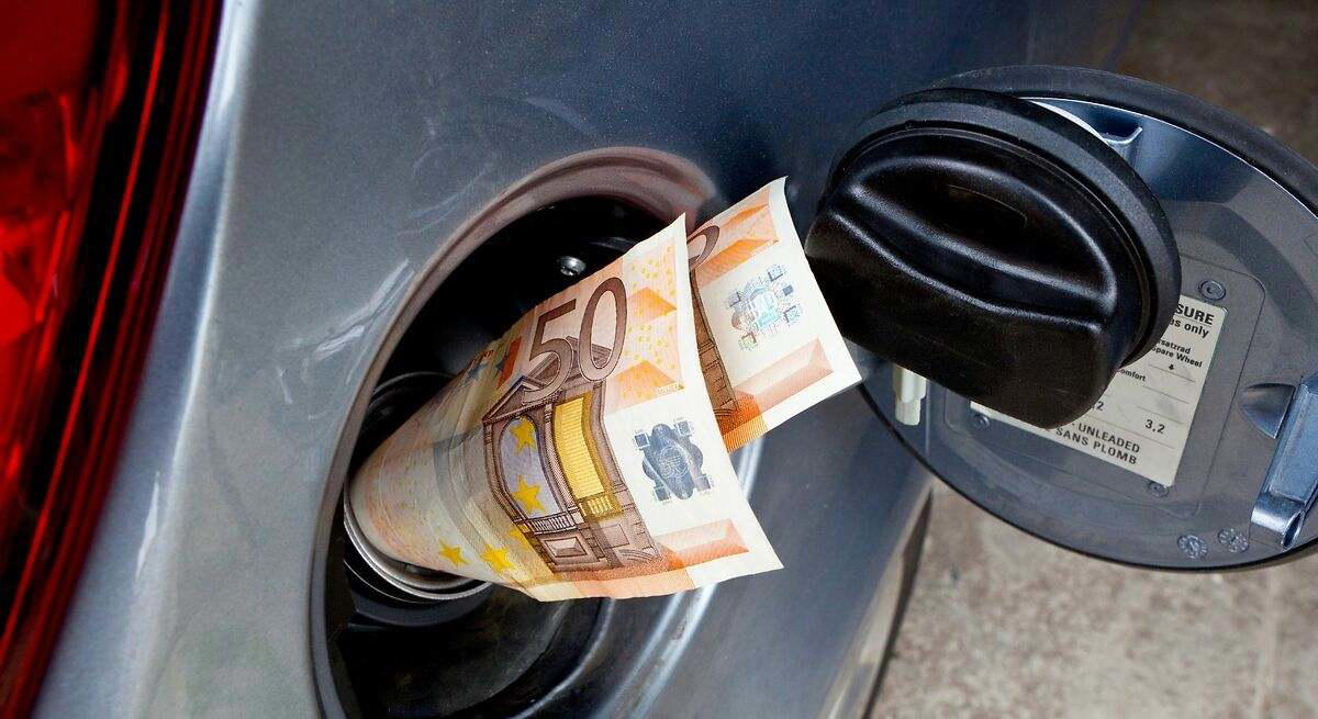Los conductores españoles coinciden: el combustible es el gasto asociado al coche que más preocupa por delante de las reparaciones
