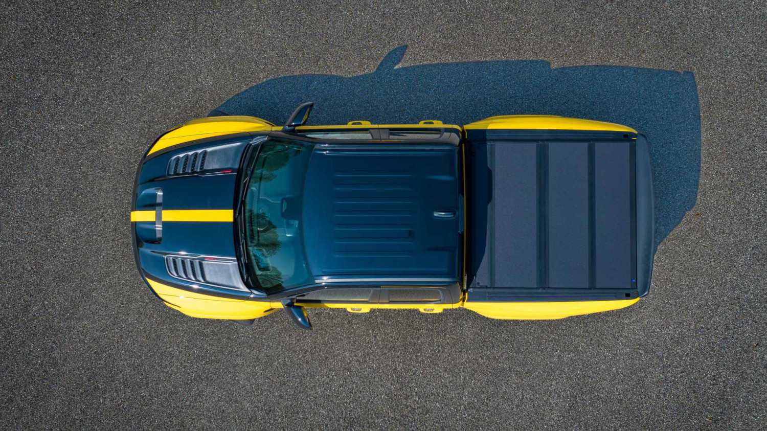 Jay Leno drives Ram’s 777-HP Rumble Bee before anyone else